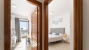 Room - Arpon Santa Rosa 5 by Escape Home (Puerto del Carmen)