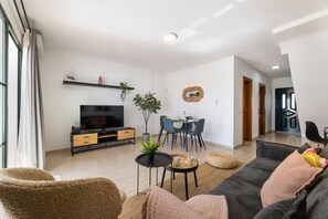 TV - Arpon Santa Rosa 5 by Escape Home (Puerto del Carmen)