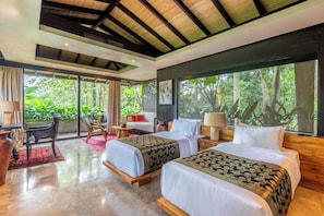 Deluxe-værelse med dobbeltseng eller 2 enkeltsenge - balkon - udsigt til have | Pengeskab på værelset, gratis Wi-Fi