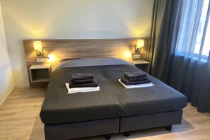 1 bedroom, free WiFi - Beautiful lodge near beach (Zoutelande)