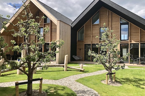 Großzügige Lodge mit privater Sauna