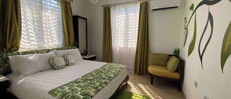 3 bedrooms, iron/ironing board, Internet, bed sheets