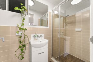 Shower - Charming 1 Bedroom Apt in Annandale, City Views & Heritage Charm (Annandale)