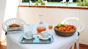 Apartment | Terrace/patio