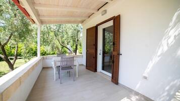 Standard-Villa, Gartenblick | Terrasse/Patio