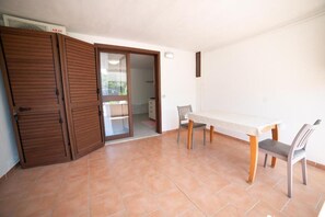 Căn hộ, ban công, quang cảnh vườn | Hiên