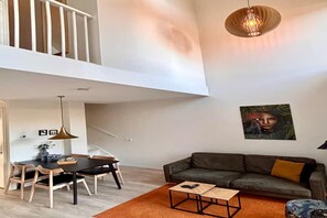 Interior - Beautiful lodge located on the church square. (Zoutelande)