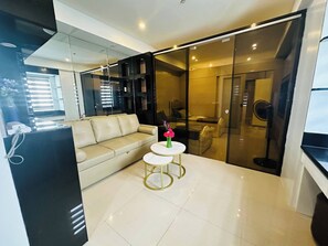 Interior - Quaint 2BR Connected Apartment in Pasay City - Perfect for Families front of MOA (Pasay City)