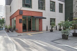Exterior - SEOUL HOTEL SHINSHIN (Seoul)