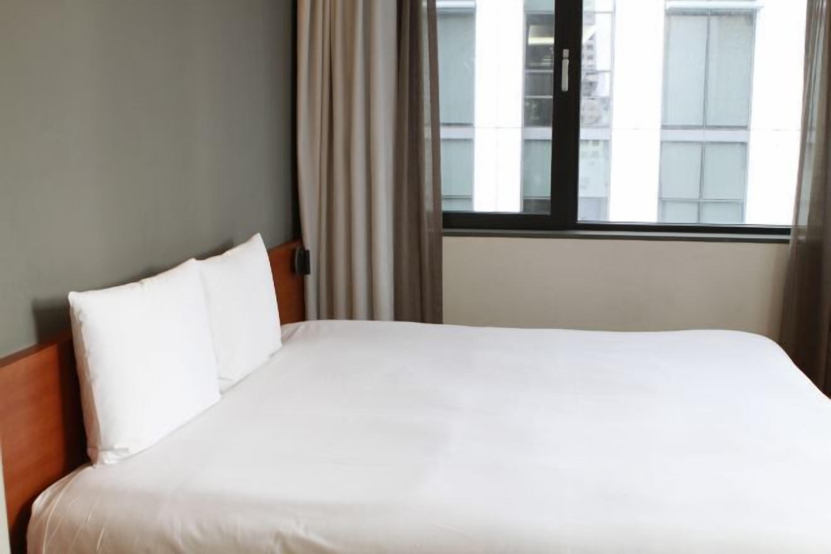 In-room safe, desk, blackout drapes, soundproofing