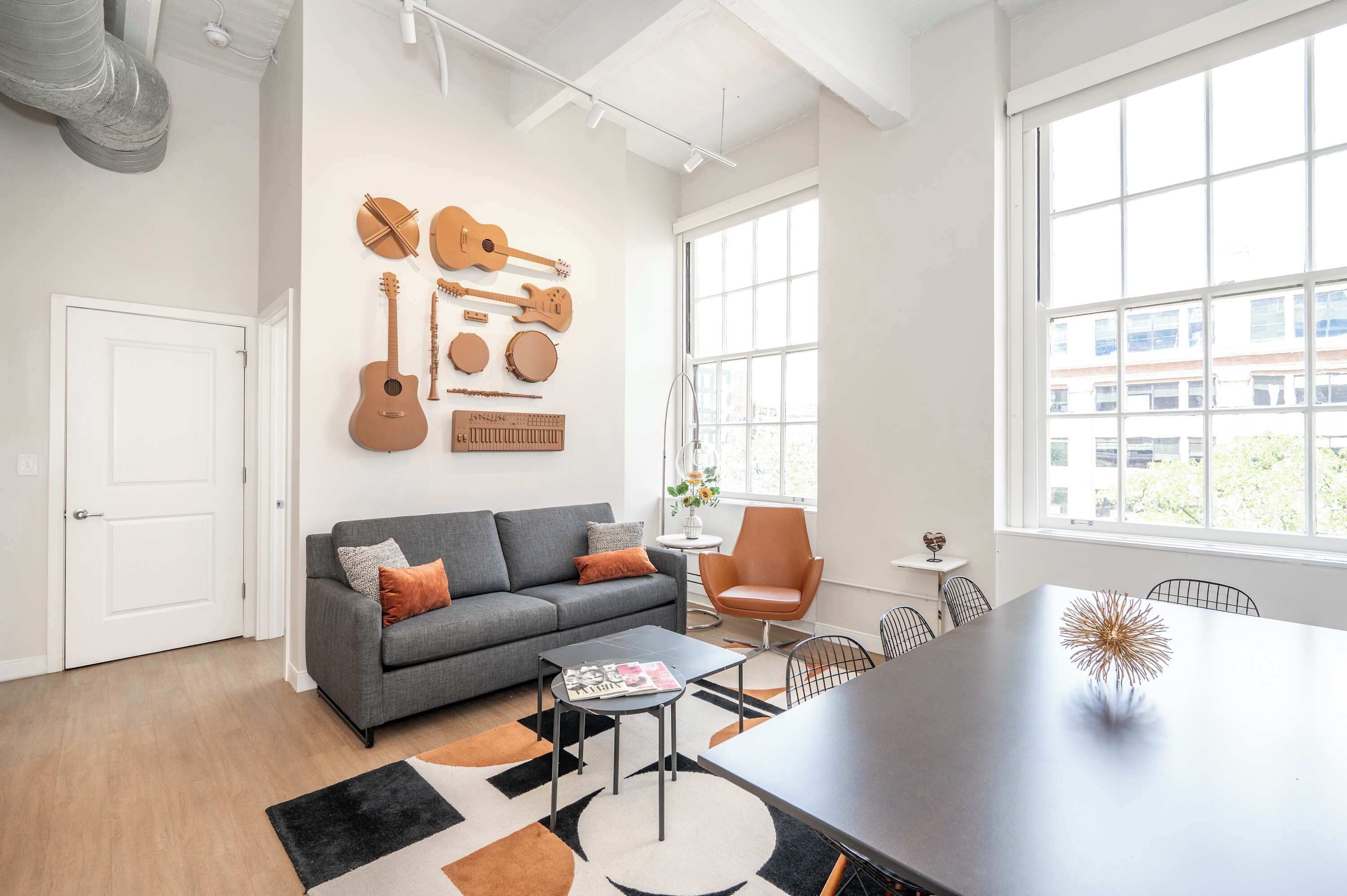 Apartment, Multiple Beds, Kitchen, City View (The 333 Suites 303) | Interior