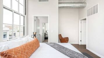 Apartment, Multiple Beds, Kitchen, City View (The 333 Suites 303) | 2 bedrooms, individually decorated, individually furnished