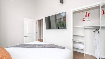 2 bedrooms, individually decorated, individually furnished