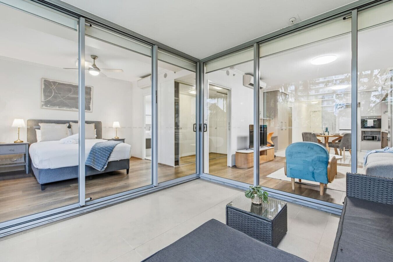 2 bedrooms, desk, iron/ironing board, WiFi