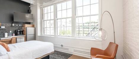 Studio, 1 Queen Bed, Kitchen, City View (The 333 Suites 304) | View from room
