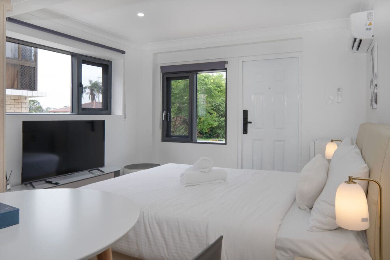 1 chambre, fer et planche à repasser, Wi-Fi, draps fournis