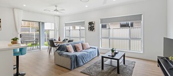 Modern House w/ Patio & Family Comfort