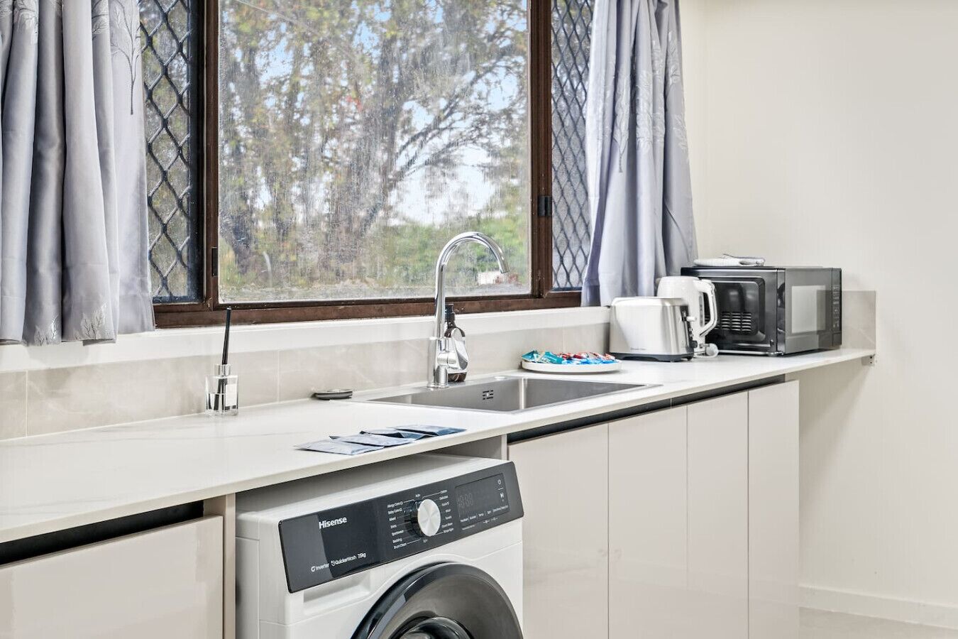 Fridge, microwave, stovetop, toaster