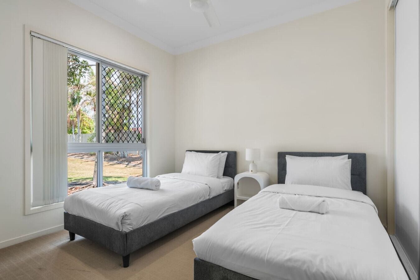 2 makuuhuonetta, silitysrauta/-lauta, Wi-Fi, vuodevaatteet