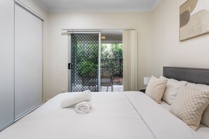 2 dormitorios, tabla de planchar con plancha, wifi y ropa de cama