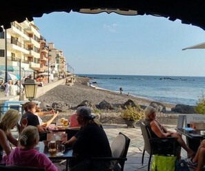 Apartment, 1 Bedroom, Balcony, City View | Outdoor dining - Apartamento Mar del Sur (Arona)
