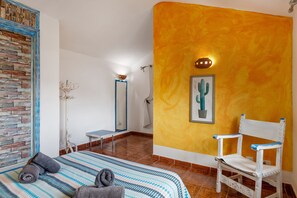 Iron/ironing board, WiFi, bed sheets - Unit 1 with Sea View, Shared Terrace and Wi-Fi (Yaiza)