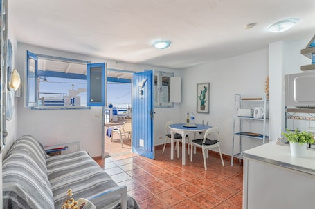 Dining. Unit 2 at "Ventanas de Lanzarote" with Shared Terrace, Sea Views & Wi-Fi