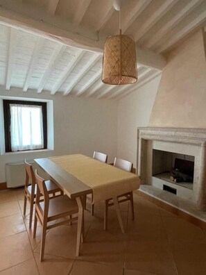 Comfort Apartment, Vineyard View | Blackout drapes, iron/ironing board, free WiFi, wheelchair access