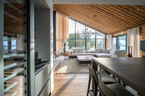 Cranberry C30 by Aavalevi