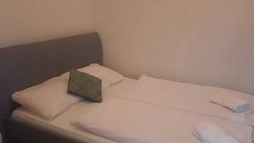 Apartemen Basic | Setrika/meja setrika dan Wi-Fi gratis