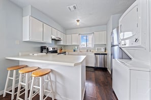Private kitchen - Wolf Bay Villas 208 (Orange Beach)