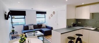 Prosper House Apartment 6 - Stylish City Living