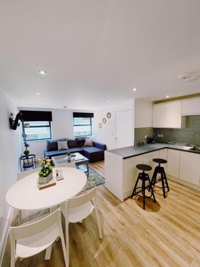 Prosper House Apartment 6 - Stylish City Living