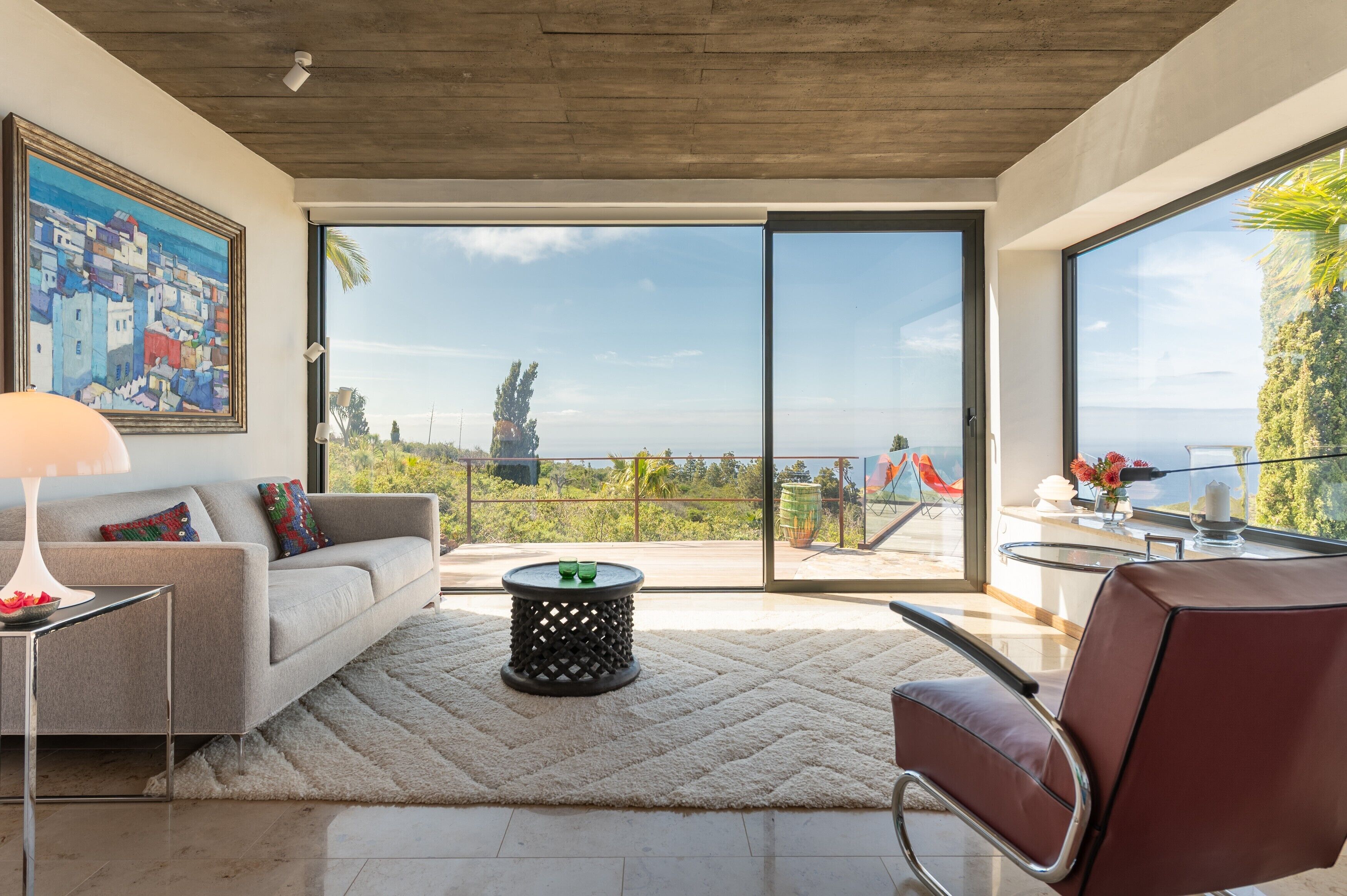 テレビ、暖炉、DVD プレーヤー、ステレオ