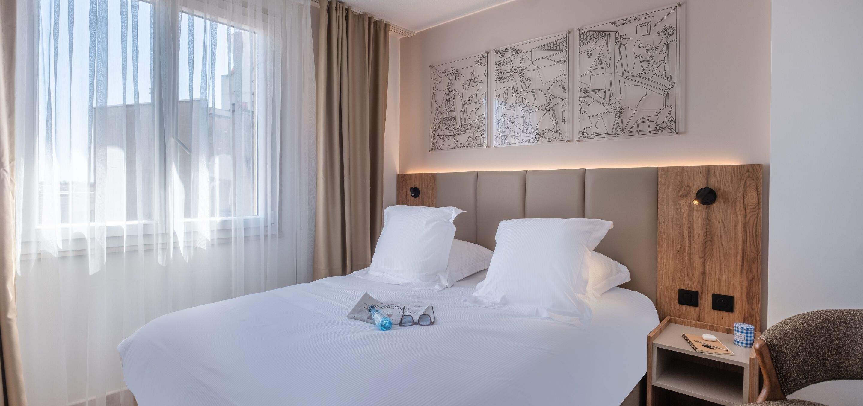 Kostenlose Babybetten, kostenloses WLAN, Bettwäsche