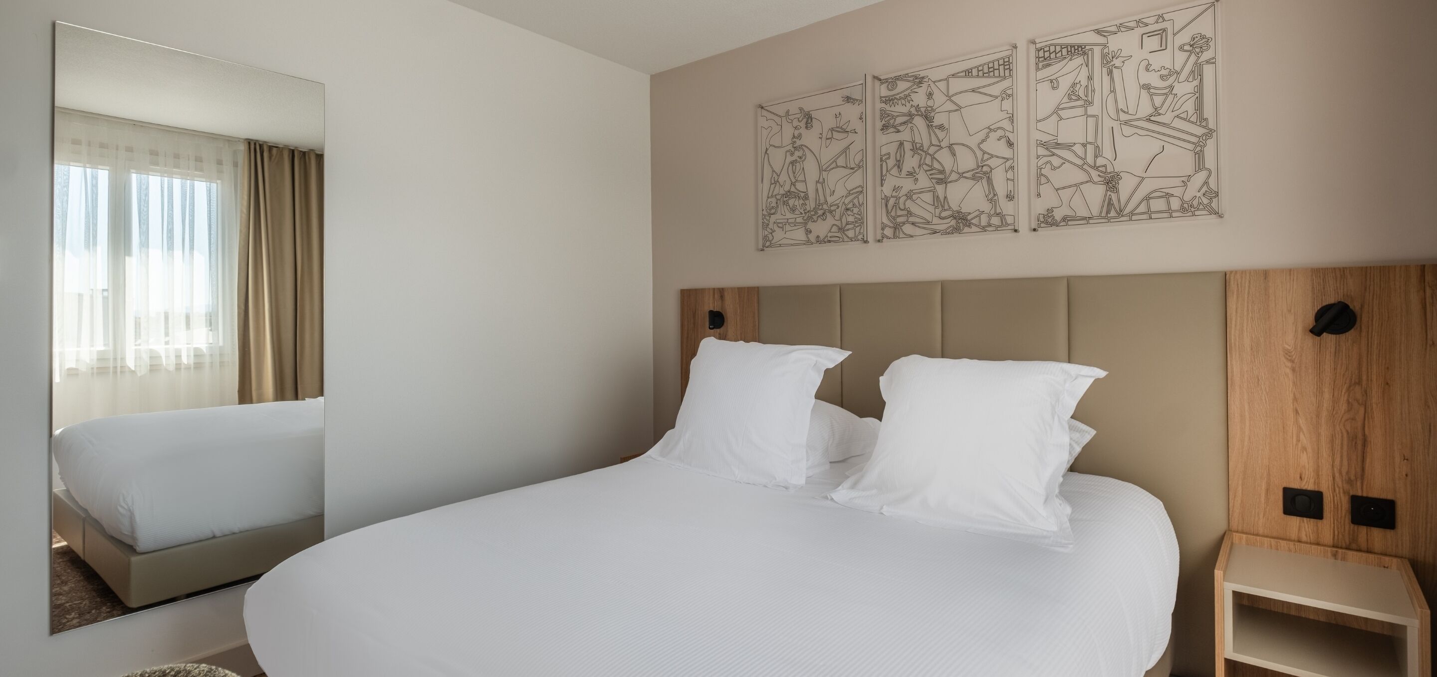 Free cribs/infant beds, free WiFi, bed sheets