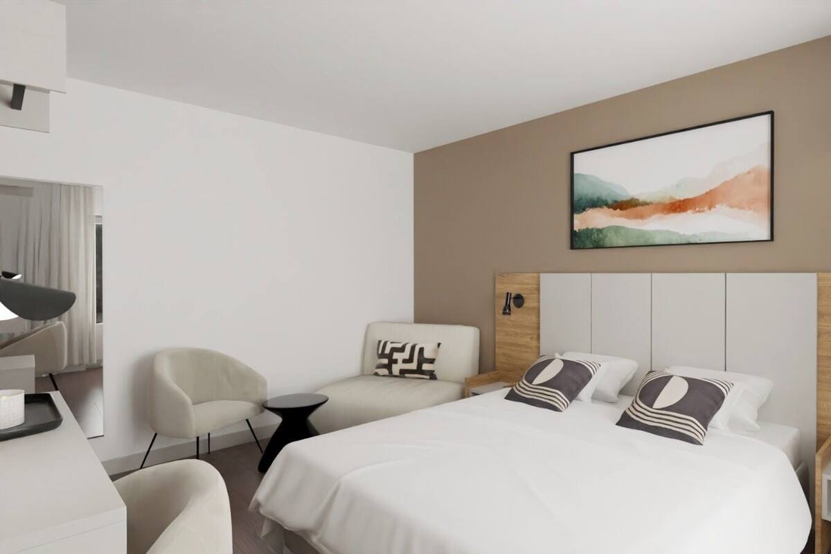 Free cots/infant beds, free WiFi, bed sheets