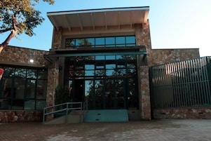 Fachada de la propiedad