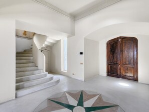 Reception - The White Camel Villa (Cape Town)