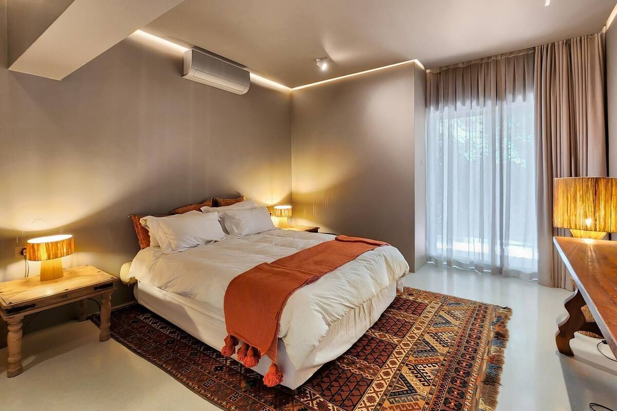 Premium Suite | Free WiFi