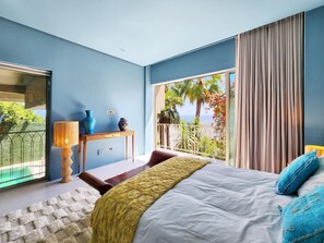 Free WiFi - The White Camel Villa (Cape Town)