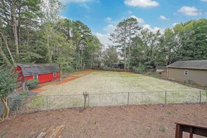 House, Berbilang Katil, Kitchen, Garden View (Kennesaw Komfort) | Pemandangan dari bilik