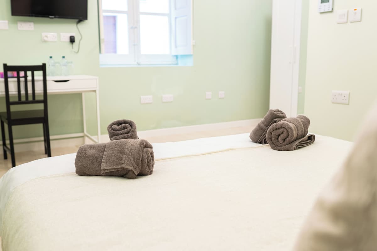 Comfort Double Room | Desk, laptop workspace, blackout drapes, free WiFi