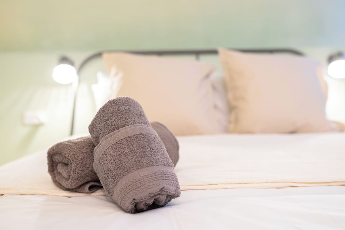 Basic Double Room | Desk, laptop workspace, blackout drapes, free WiFi