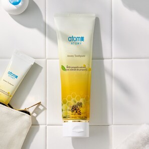 مجففات شعر، مناشف، صابون، ورق حمّام