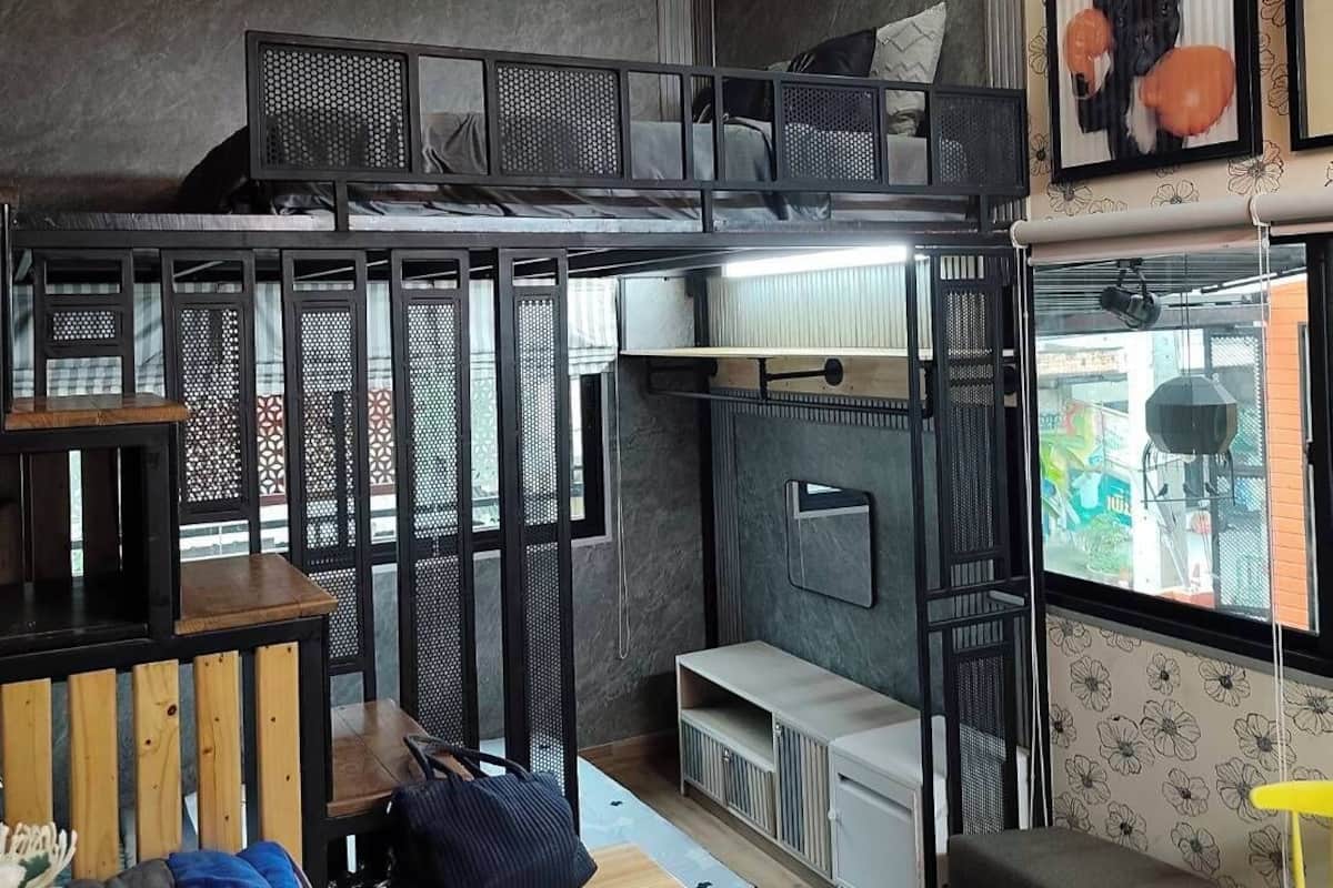 Habitació quàdruple familiar, 2 dormitoris | Decoració individual i escriptori