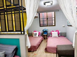 مكتب وواي فاي مجانًا