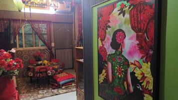 Family Studio Suite, 1 Bedroom, Corner | Individually decorated, desk, laptop workspace, free WiFi