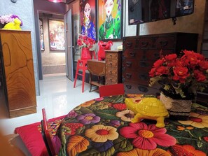 Suite estudio familiar, 1 habitación, en esquina | Zona de estar