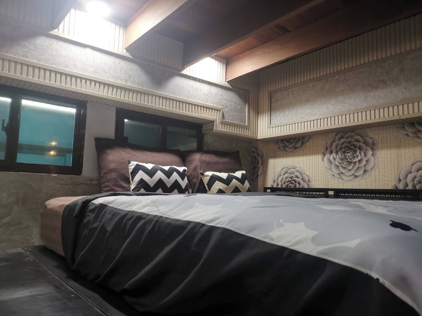 豪華開放式客房 | 獨特裝潢、書桌、筆電工作空間、免費無線上網